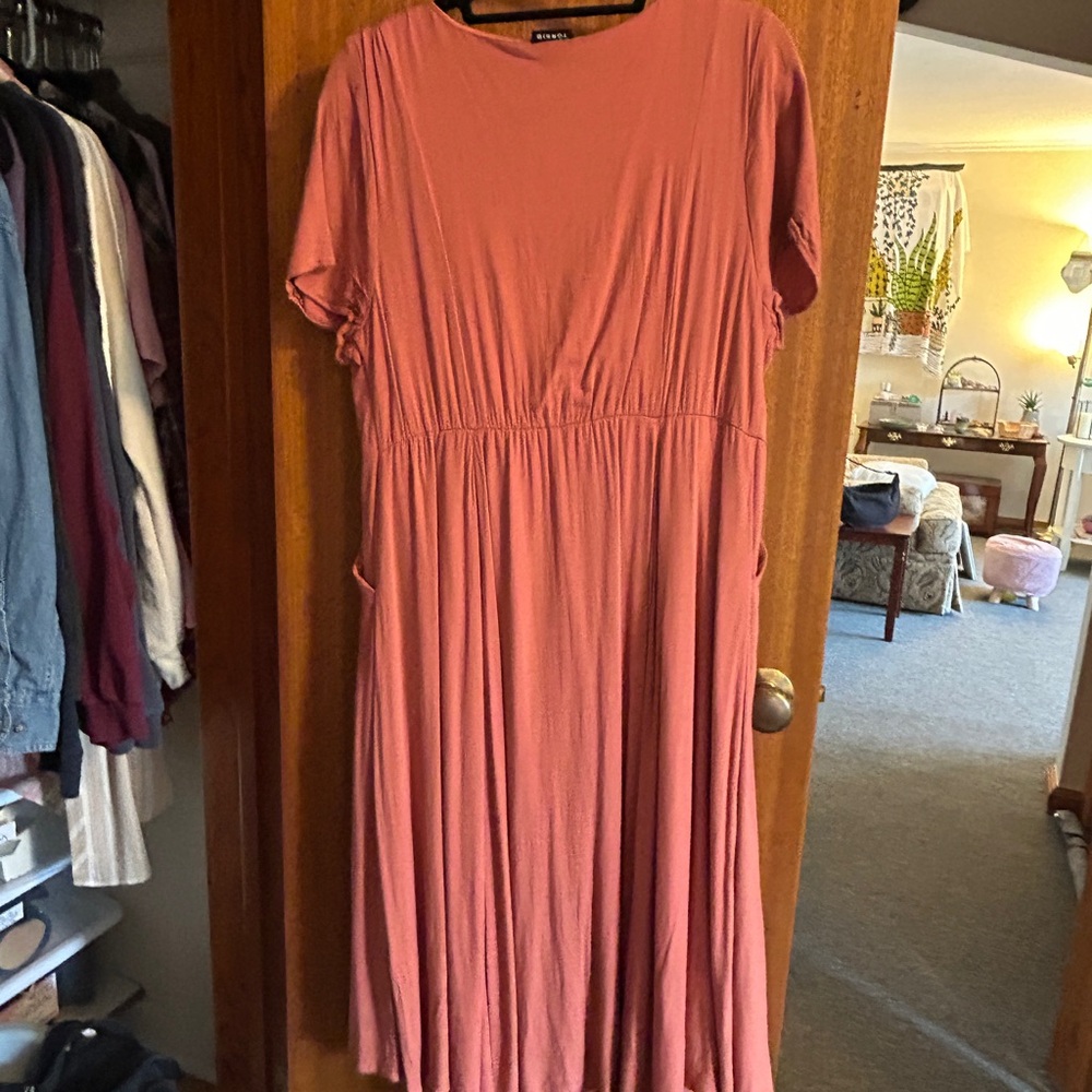 Traditional Long Pink Terracotta Short Sleeved Dress w Pockets & Buttons. Plus - Picture 5 of 6